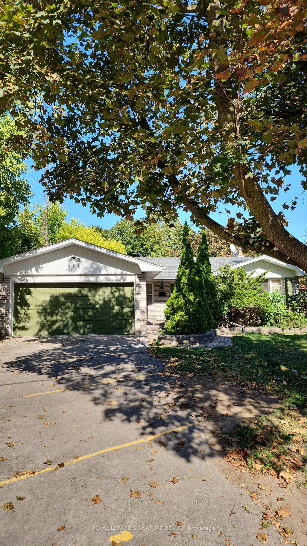 209 Burbank Drive, Hillcrest Village / Bayview Village, ON M2K 1P5 - Photo 1
