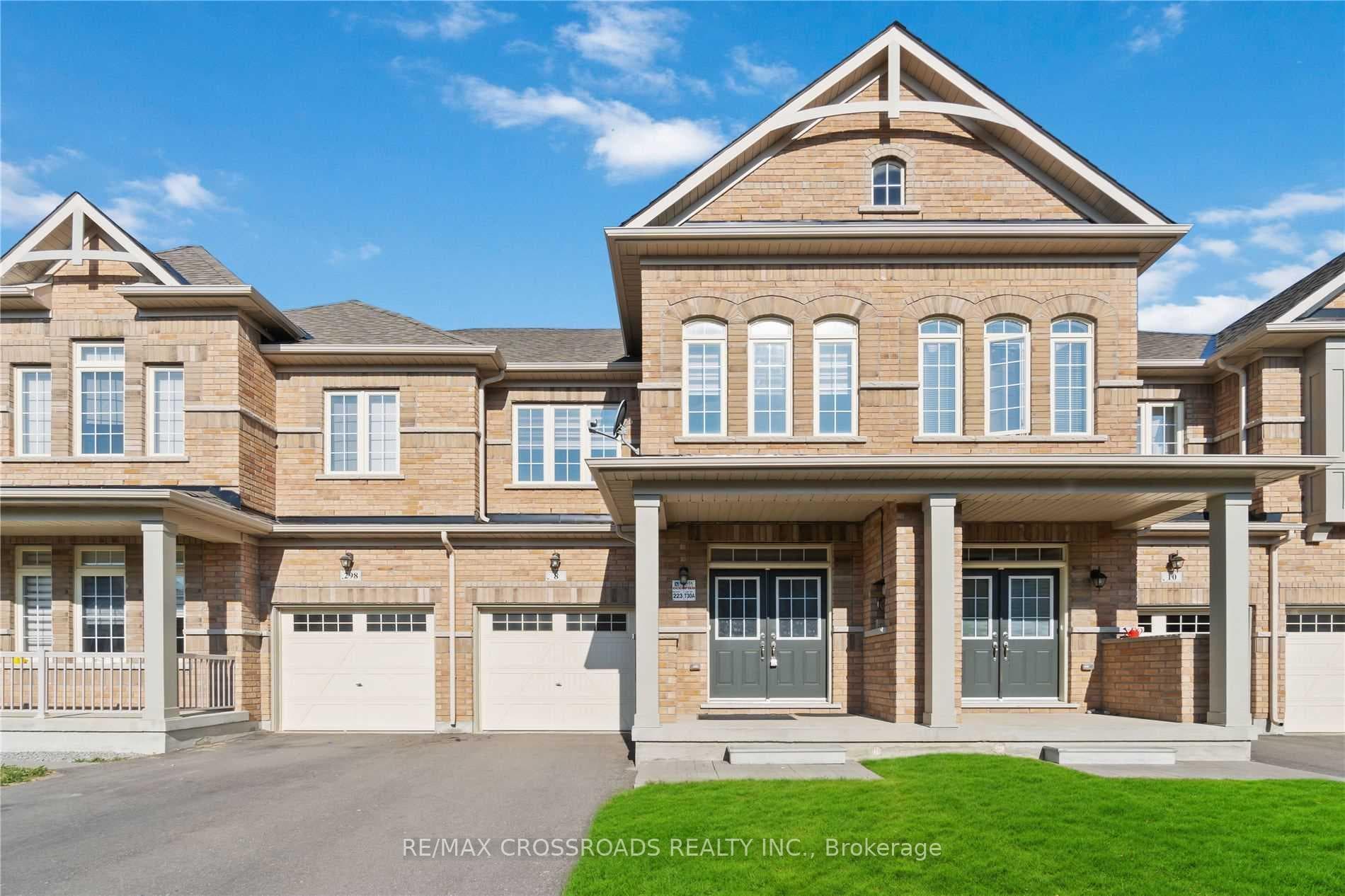 8 Hancock Street, Aurora, ON L4G 1B7 - Photo 1