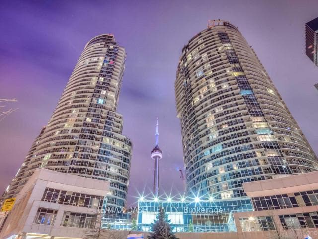 8 York Street Unit 2411, Toronto C01