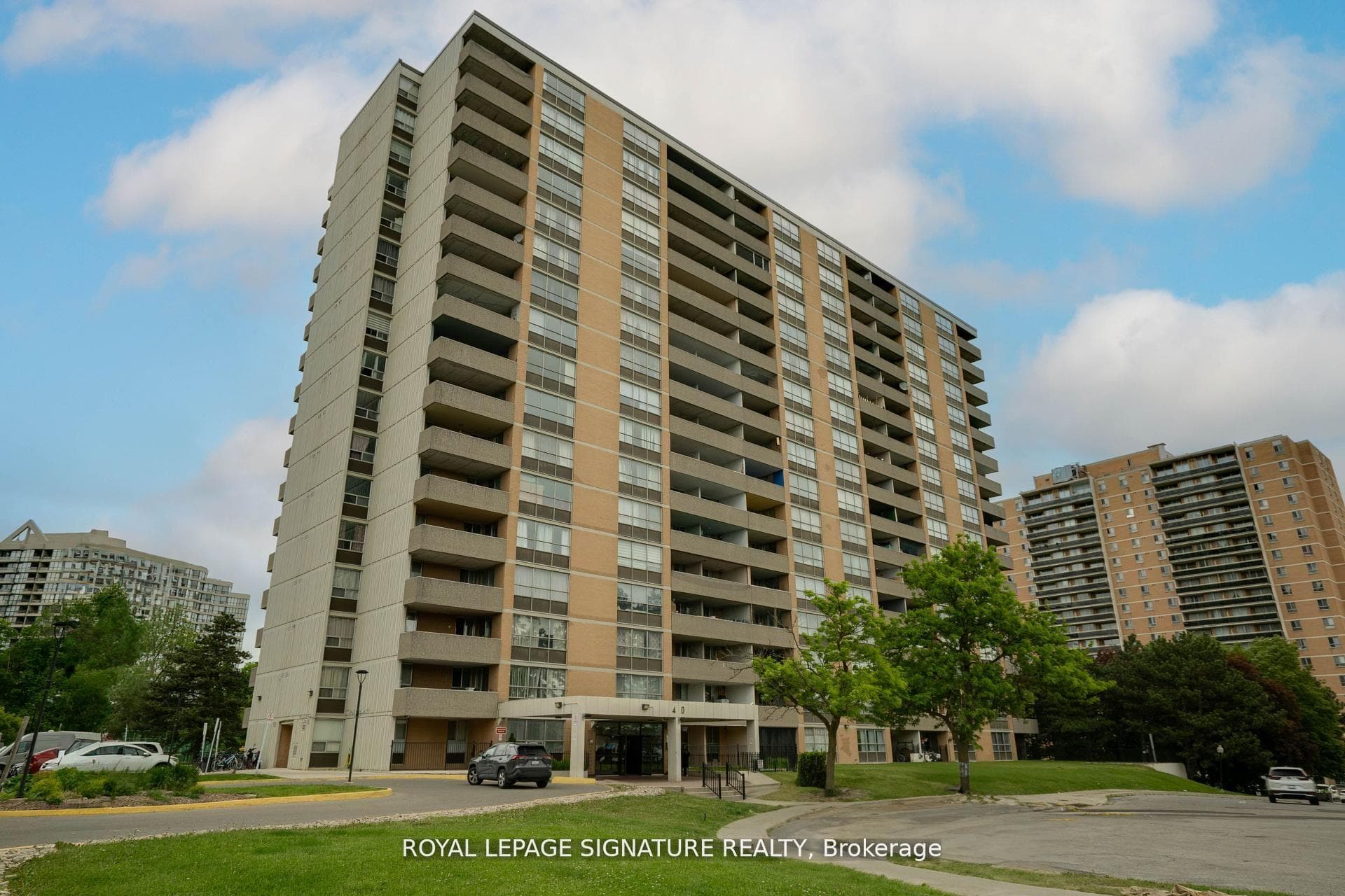 40 Panorama Court Unit 1411, Etobicoke (West Mall / Rexdale), ON M9V 4M1 - Photo 1