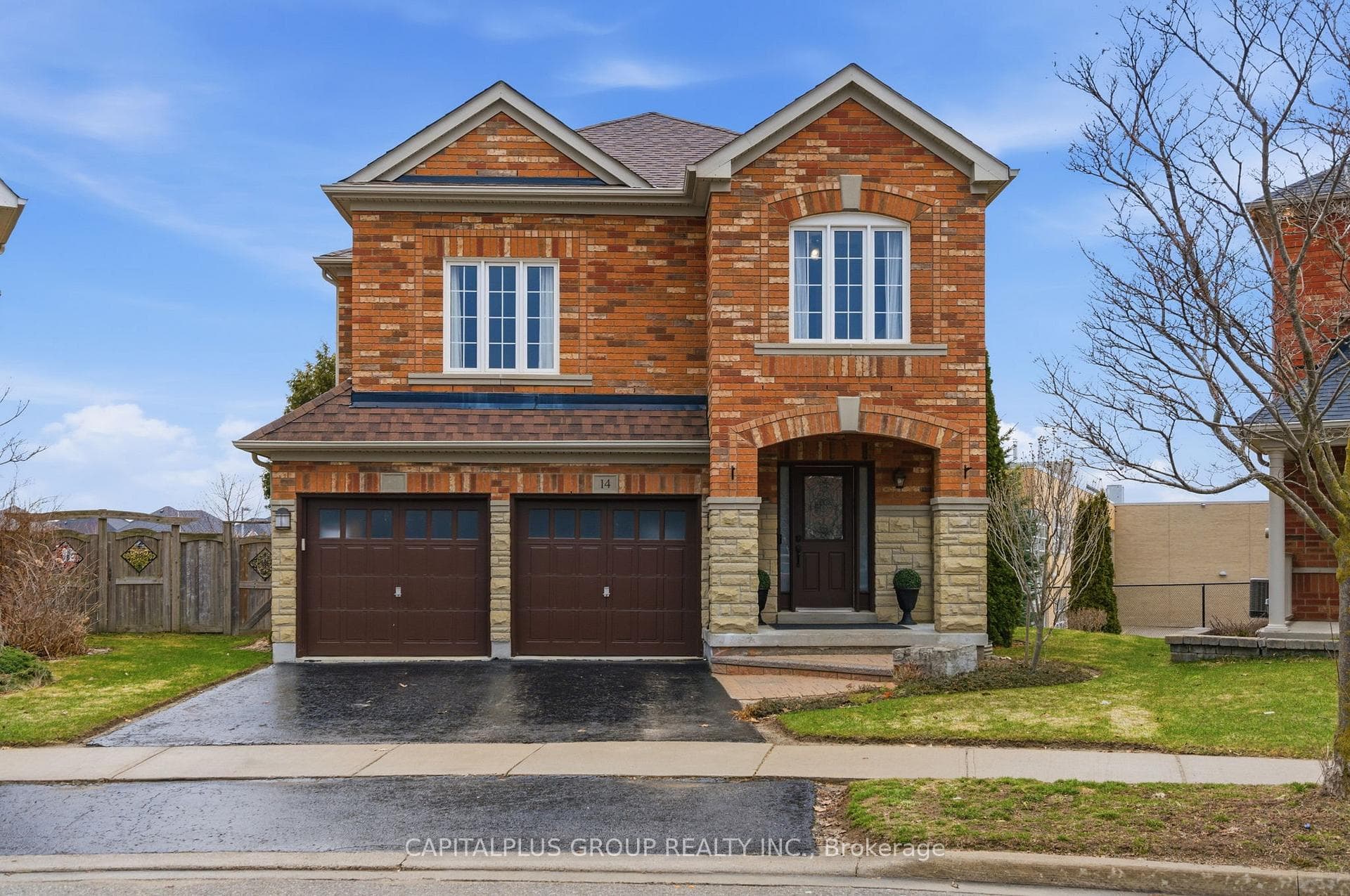 14 Hinsley Crescent, Ajax