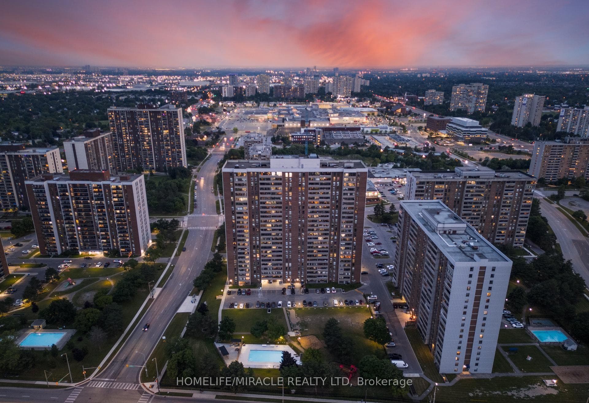 18 Knightsbridge Road Unit 2605, Brampton, ON L6T 3X5 - Photo 1