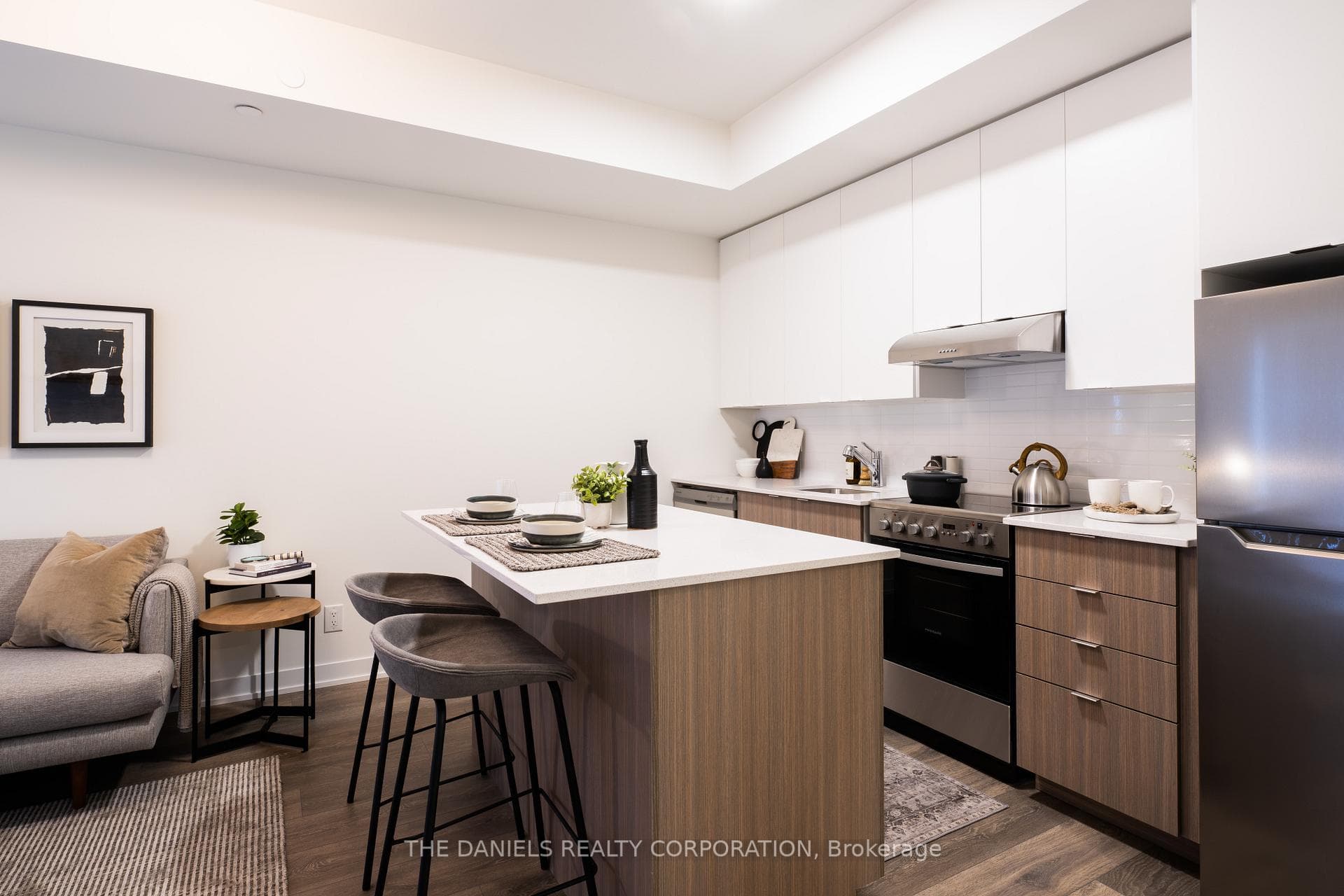 160 Canon Jackson Drive Unit A-506, York / Weston, ON M6M 0B6 - Photo 1