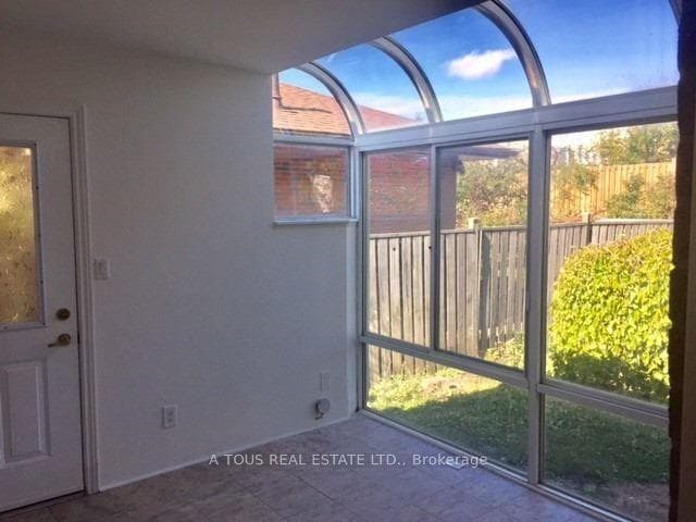 76 Centre Street, Brampton, ON L6W 2X8 - Photo 1