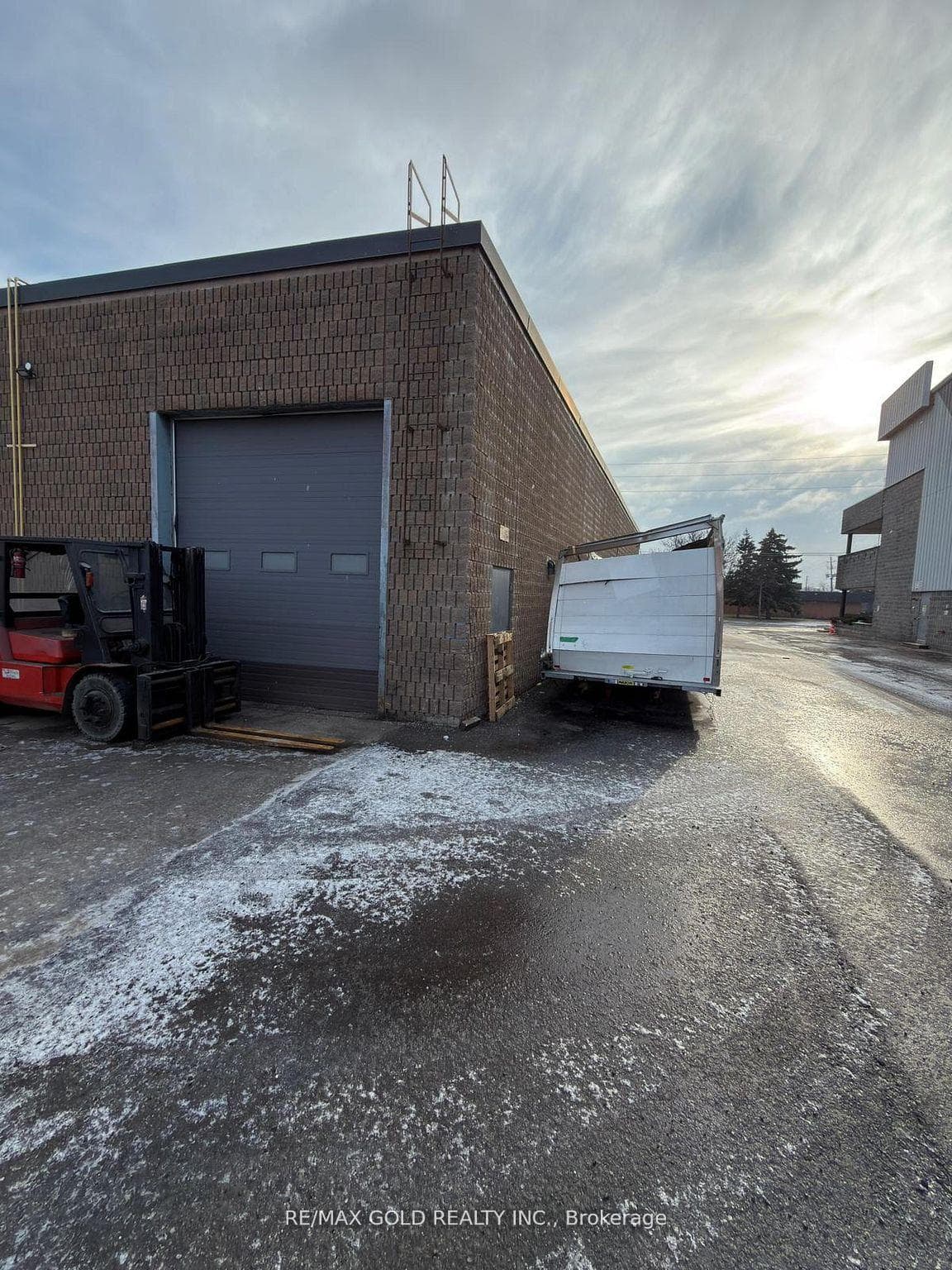 211 Wilkinson Road Unit 8, Brampton, ON L6T 4M2 - Photo 1