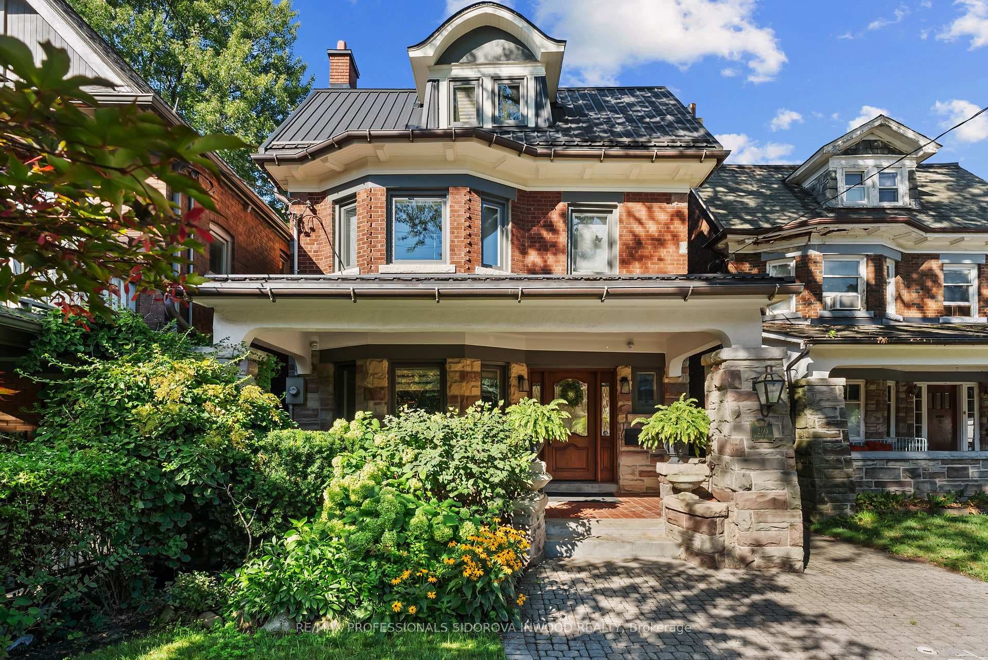 260 Indian Road, High Park / Junction / Roncesvalles, ON M6R 2X2 - Photo 1