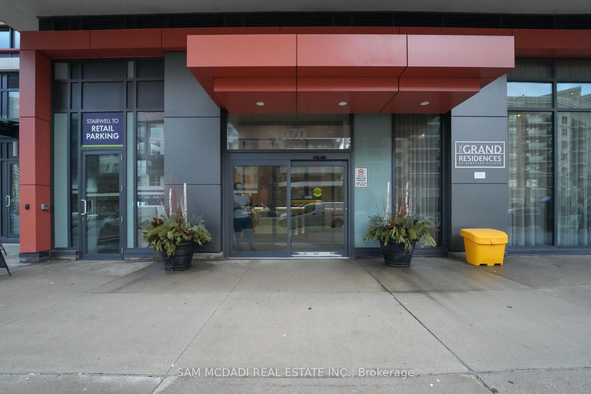 4070 Confederation Parkway Unit 202, Mississauga, ON L5B 0E9 - Photo 1