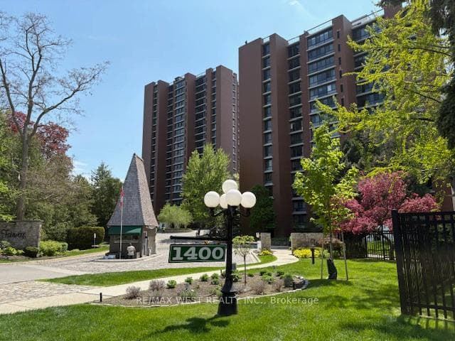 1400 Dixie Road Unit 604, Mississauga, ON L5E 3E1 - Photo 1