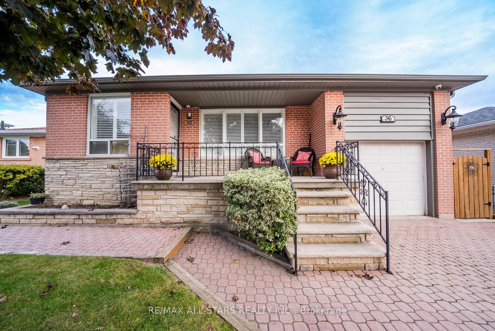 36 Midcroft Drive, Agincourt / Milliken