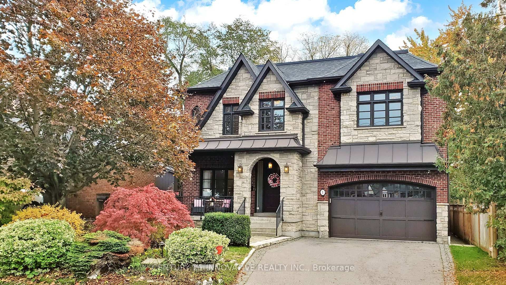 1 Dustan Crescent, Danforth / East York, ON M4J 4G4 - Photo 1