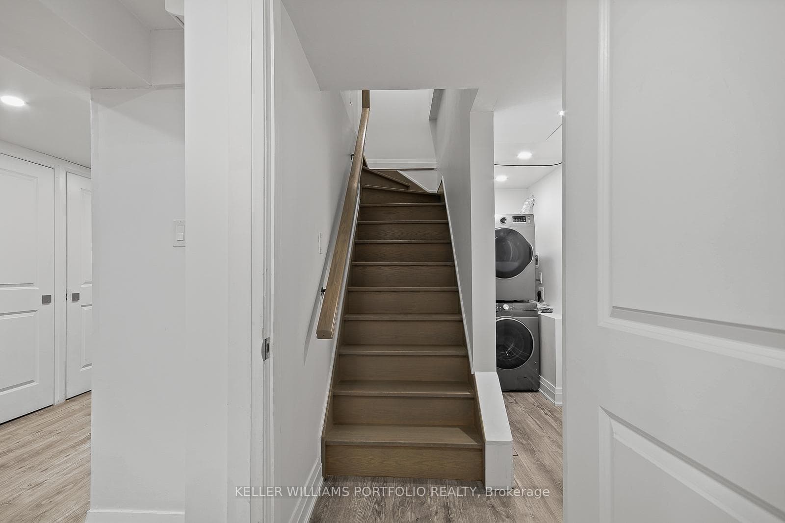 35 Humberside Avenue Unit #1 (Basement), Toronto W02
