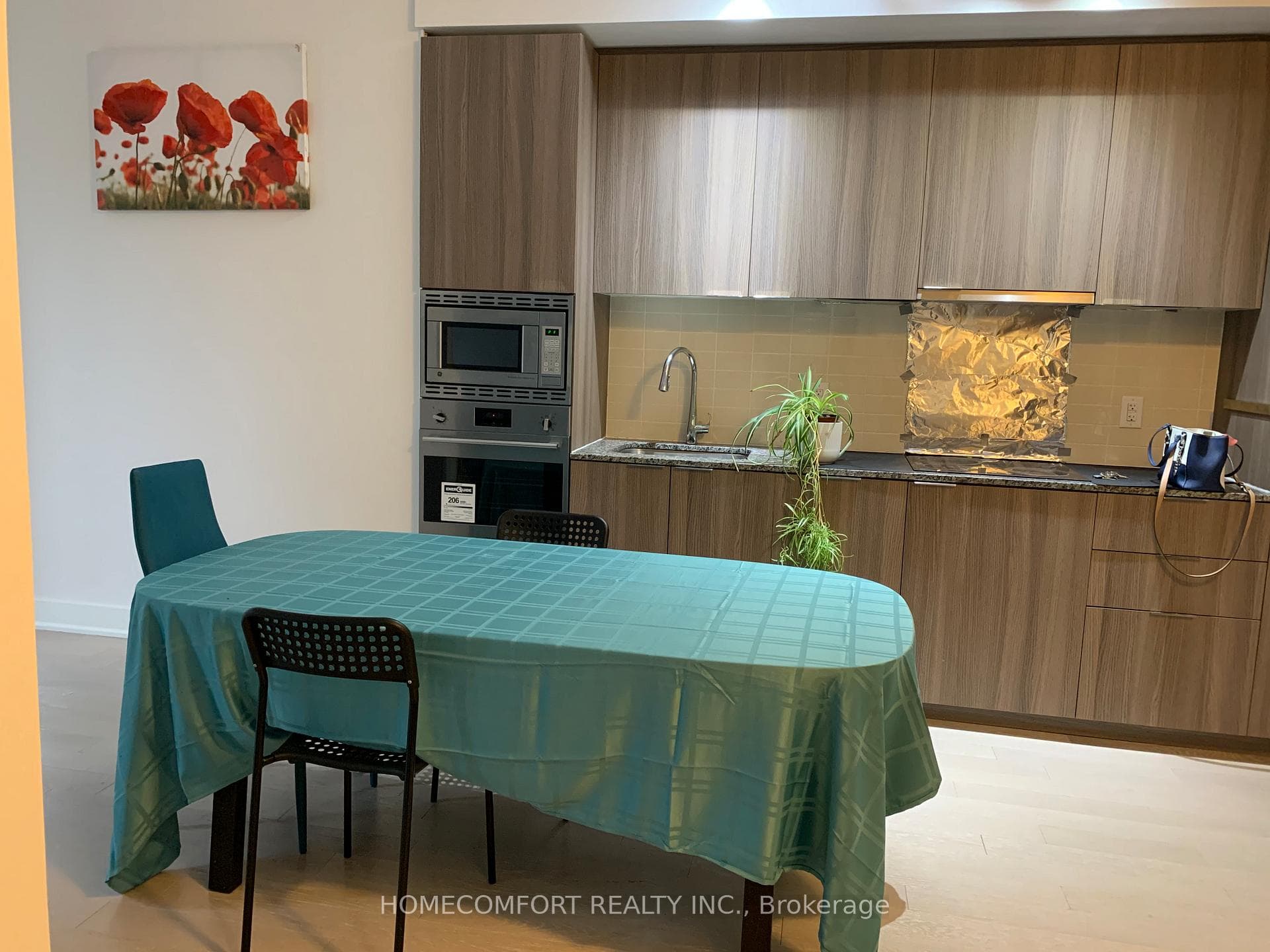 955 Bay Street Unit 205, Downtown Toronto / Waterfront, ON M5S 0C6 - Photo 1