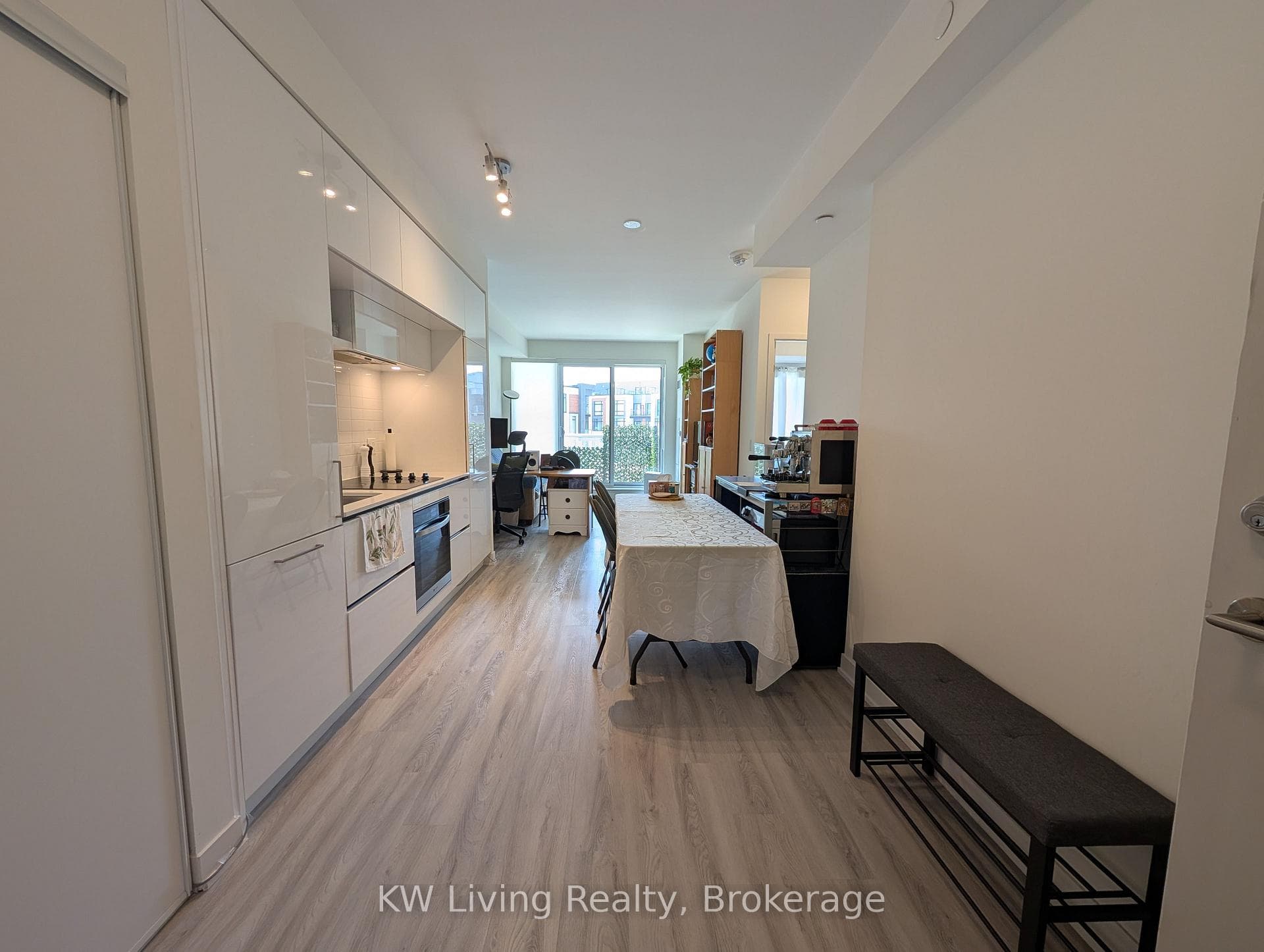 6 David Eyer Road Unit 218, Richmond Hill, ON L4S 0N5 - Photo 1