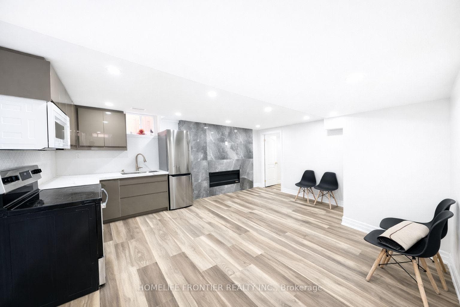 4663 Crosswinds Drive Unit Lower, Mississauga, ON L5V 1G6 - Photo 1