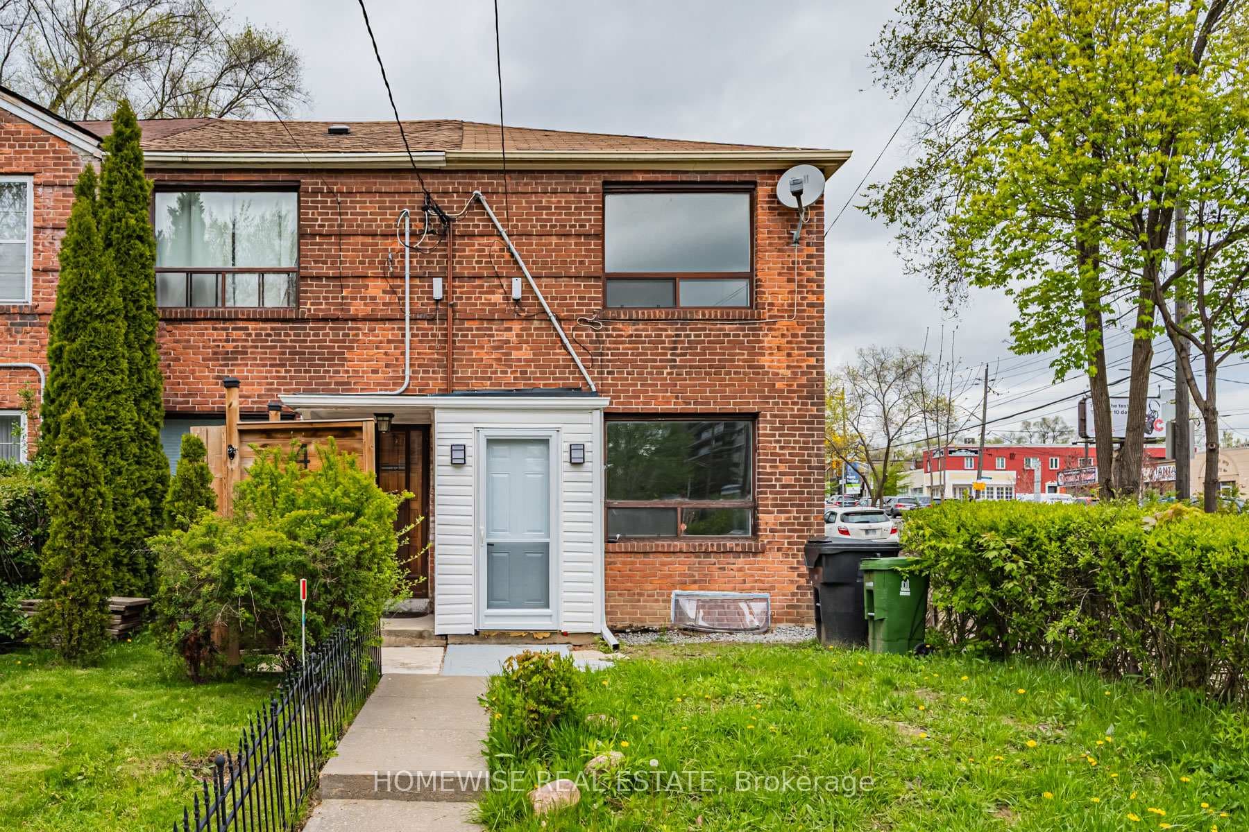 2 Khedive Avenue, Toronto C04
