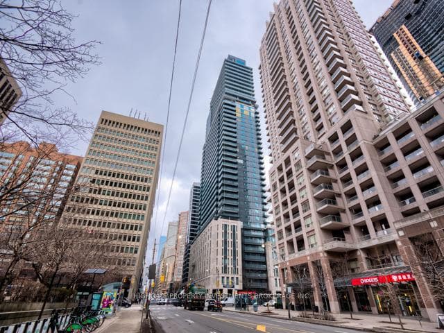 955 Bay Street Unit 618, Downtown Toronto / Waterfront, ON M5S 2A2 - Photo 1