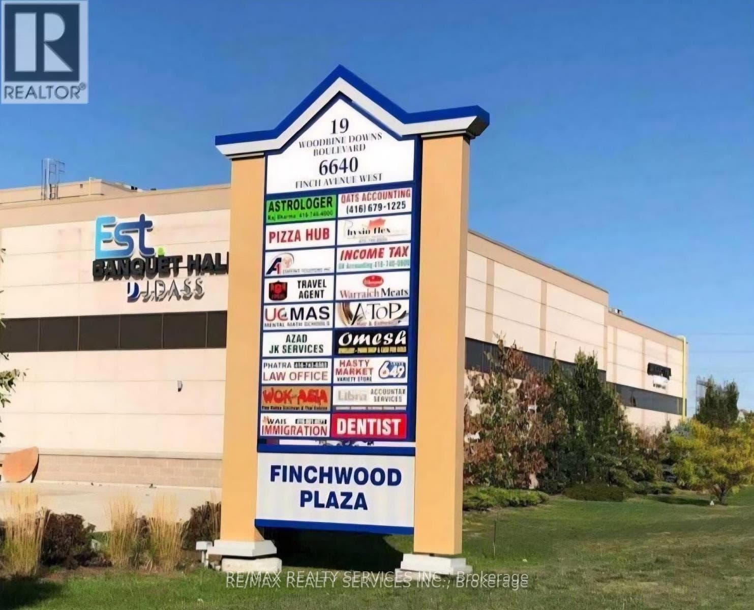 19 Woodbine Downs Boulevard Unit 216, Etobicoke (West Mall / Rexdale), ON M9W 6N5 - Photo 1