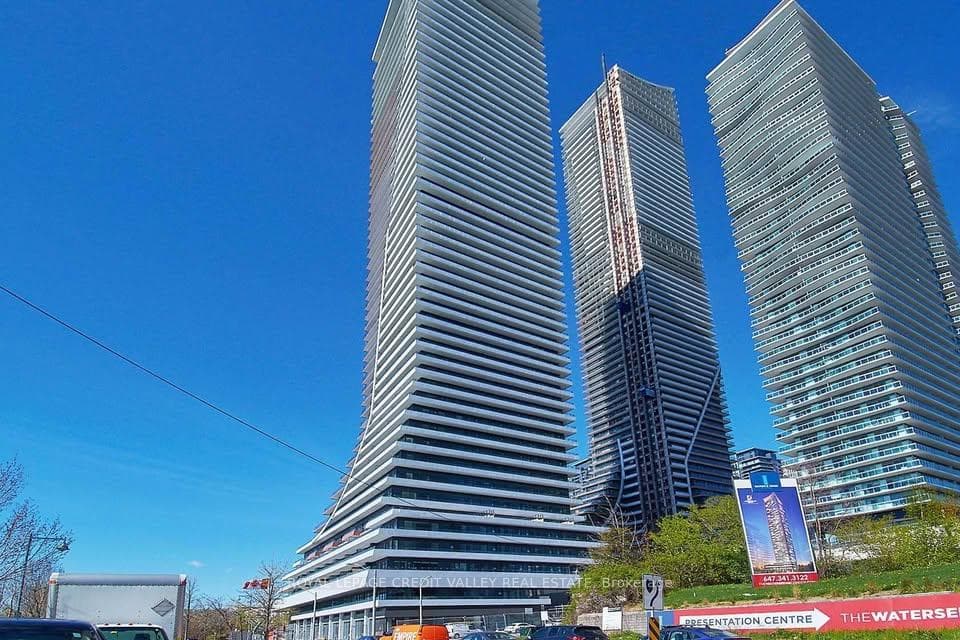 30 Shore Breeze Drive Unit 1113, Liberty Village / Parkdale / South Parkdale, ON M8V 0J1 - Photo 1