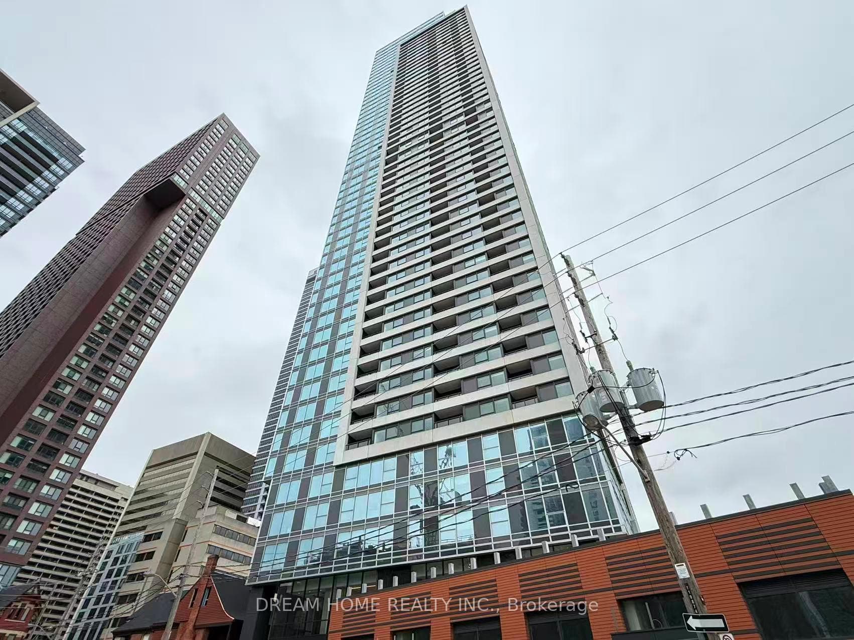 609 Sherbourne Street Unit 1403, Regent Park / Cabbagetown / St. James Town, ON M4X 0A4 - Photo 1