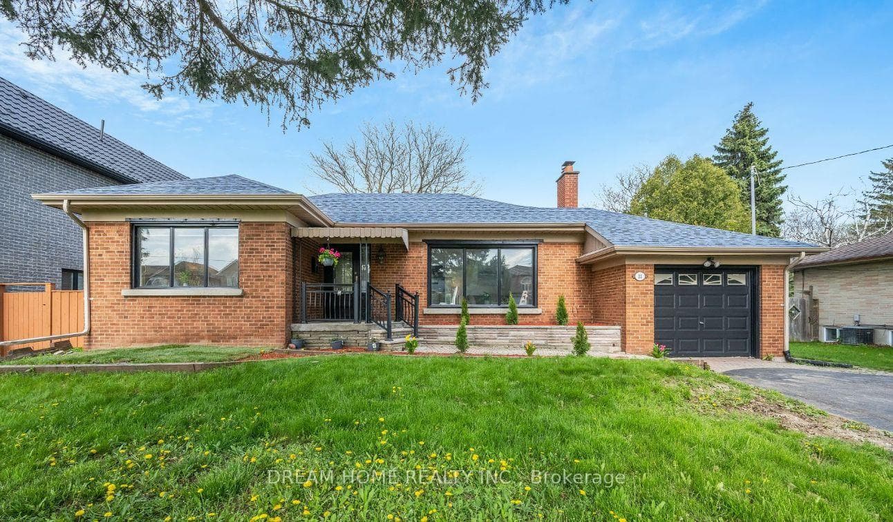 11 Garden Park Avenue, Agincourt / Milliken, ON M1S 1Z8 - Photo 1