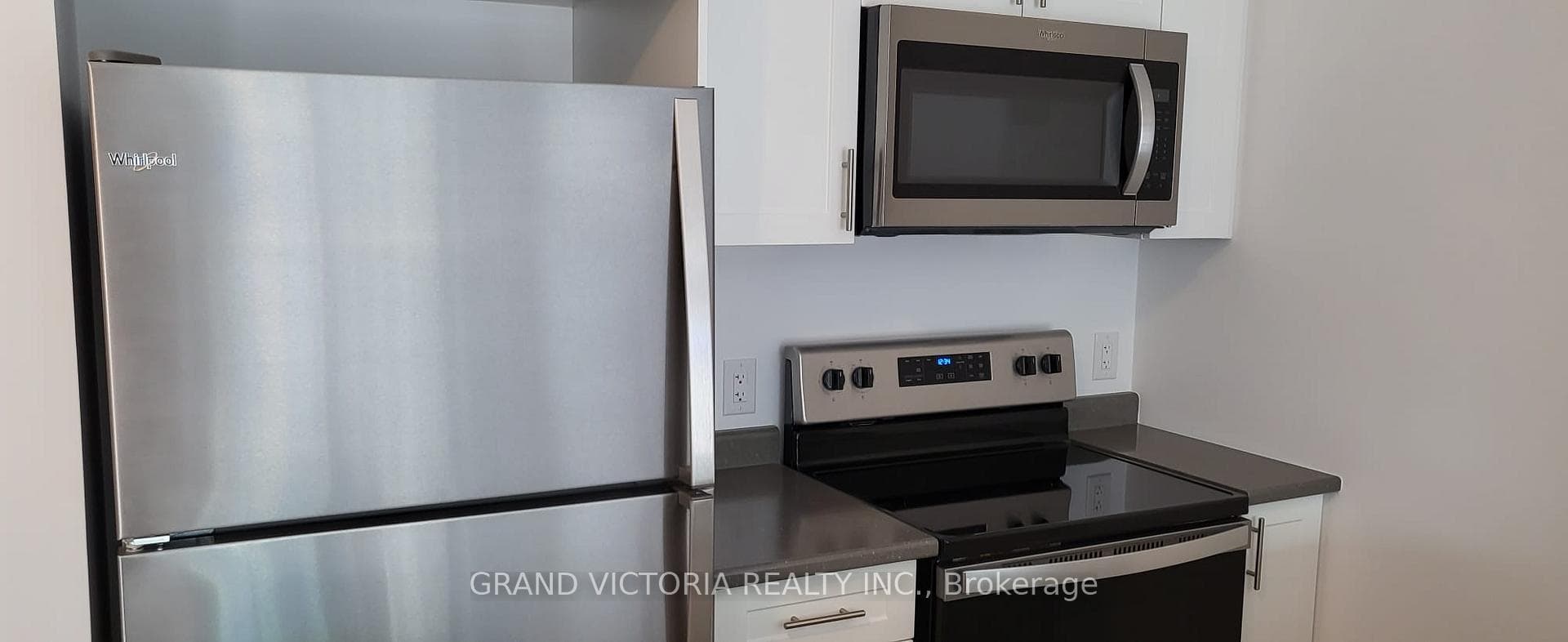 450 Dundas Street Unit 424, Hamilton, ON L8B 1Z2 - Photo 1