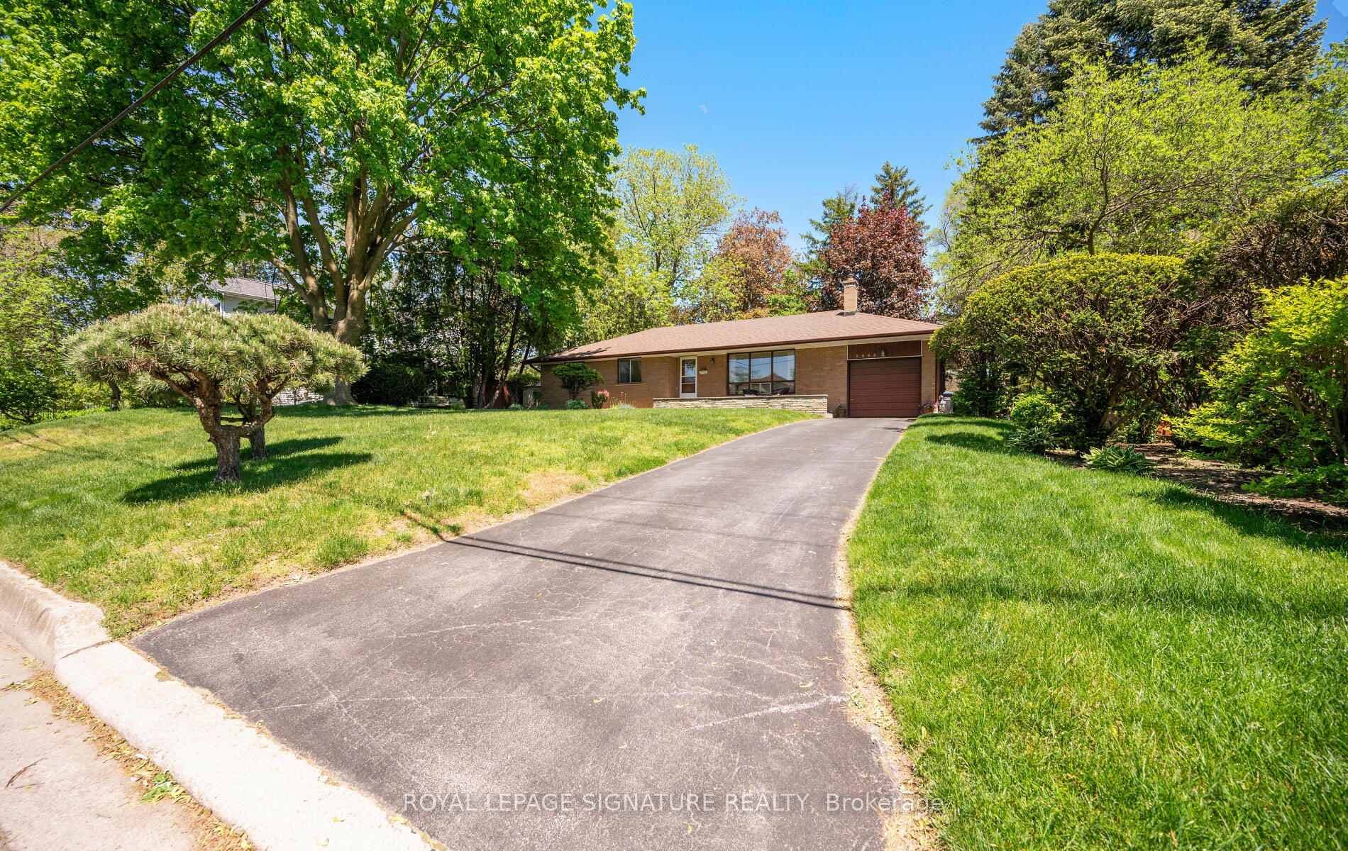 2585 Jarvis Street, Mississauga, ON L5C 2P9 - Photo 1