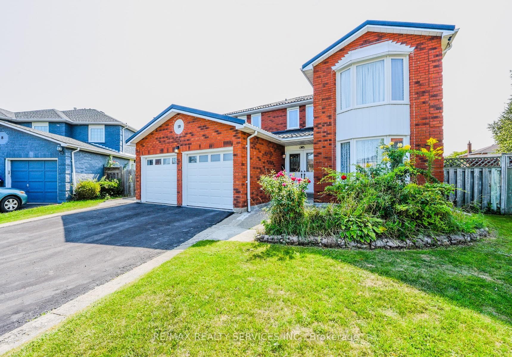 10 St Mark Place, Brampton, ON L6X 3W5 - Photo 1