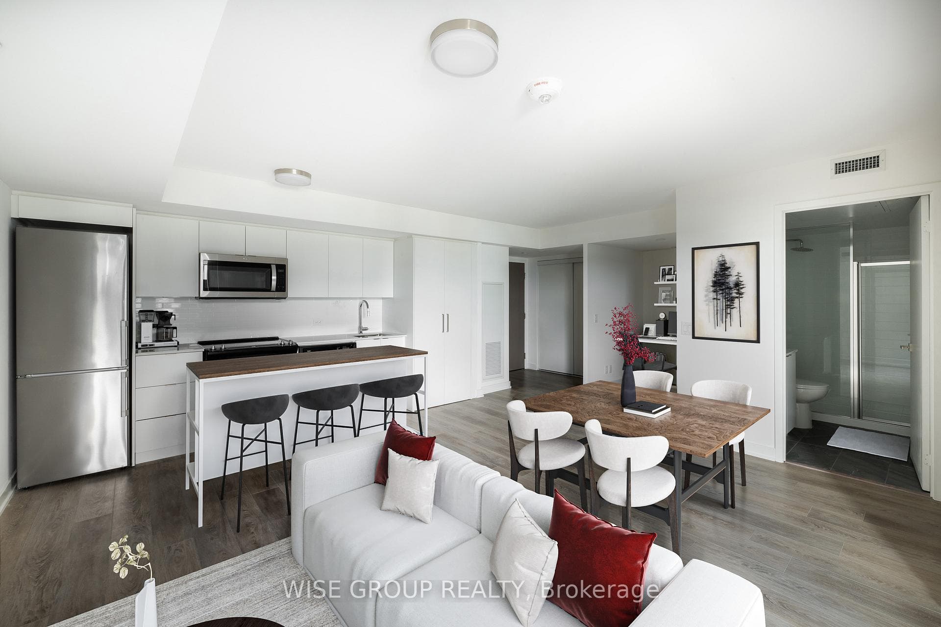 18 Tretti Way Unit 208, North York (Bathurst Manor / Clanton Park), ON M3H 0E4 - Photo 1