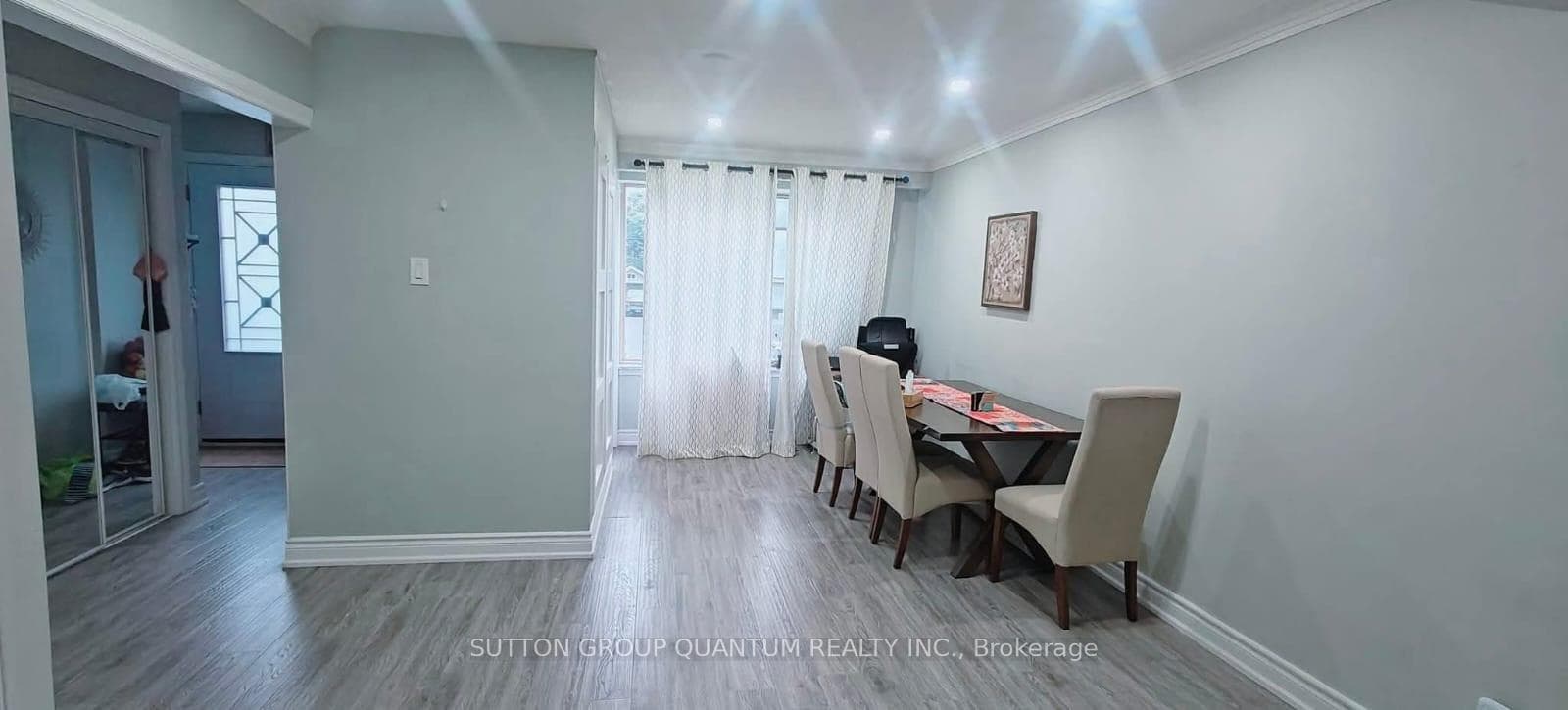 574 Crerar Avenue Unit Upper Level, Oshawa, ON L1H 2W8 - Photo 1