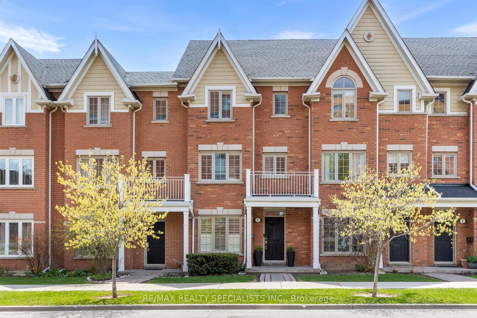 201 Tenth Street Unit 8, Liberty Village / Parkdale / South Parkdale, ON M8V 4C7 - Photo 1