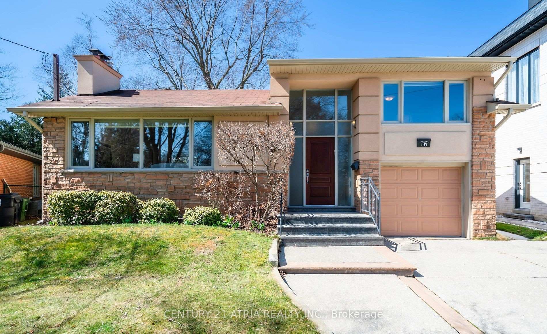 16 Palomino Crescent, Hillcrest Village / Bayview Village, ON M2K 1W1 - Photo 1