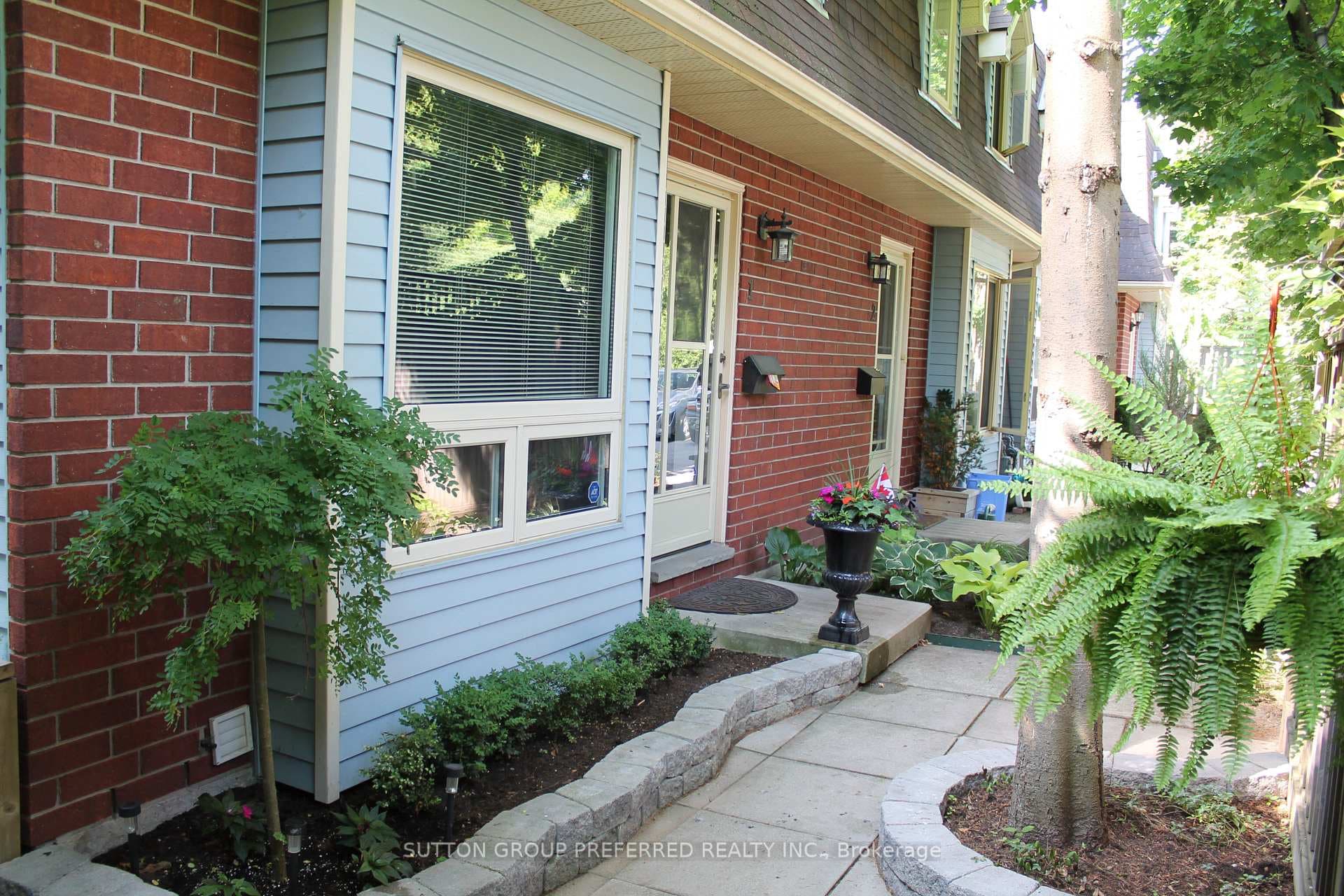 561 Princess Avenue Unit 1, London East, ON N6B 2C1 - Photo 1