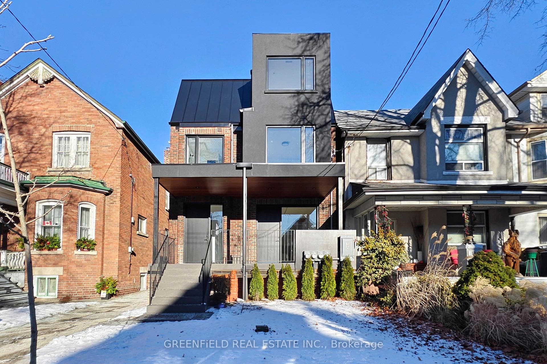 168 Pearson Avenue Unit Main Floor, High Park / Junction / Roncesvalles, ON M6R 1G5 - Photo 1