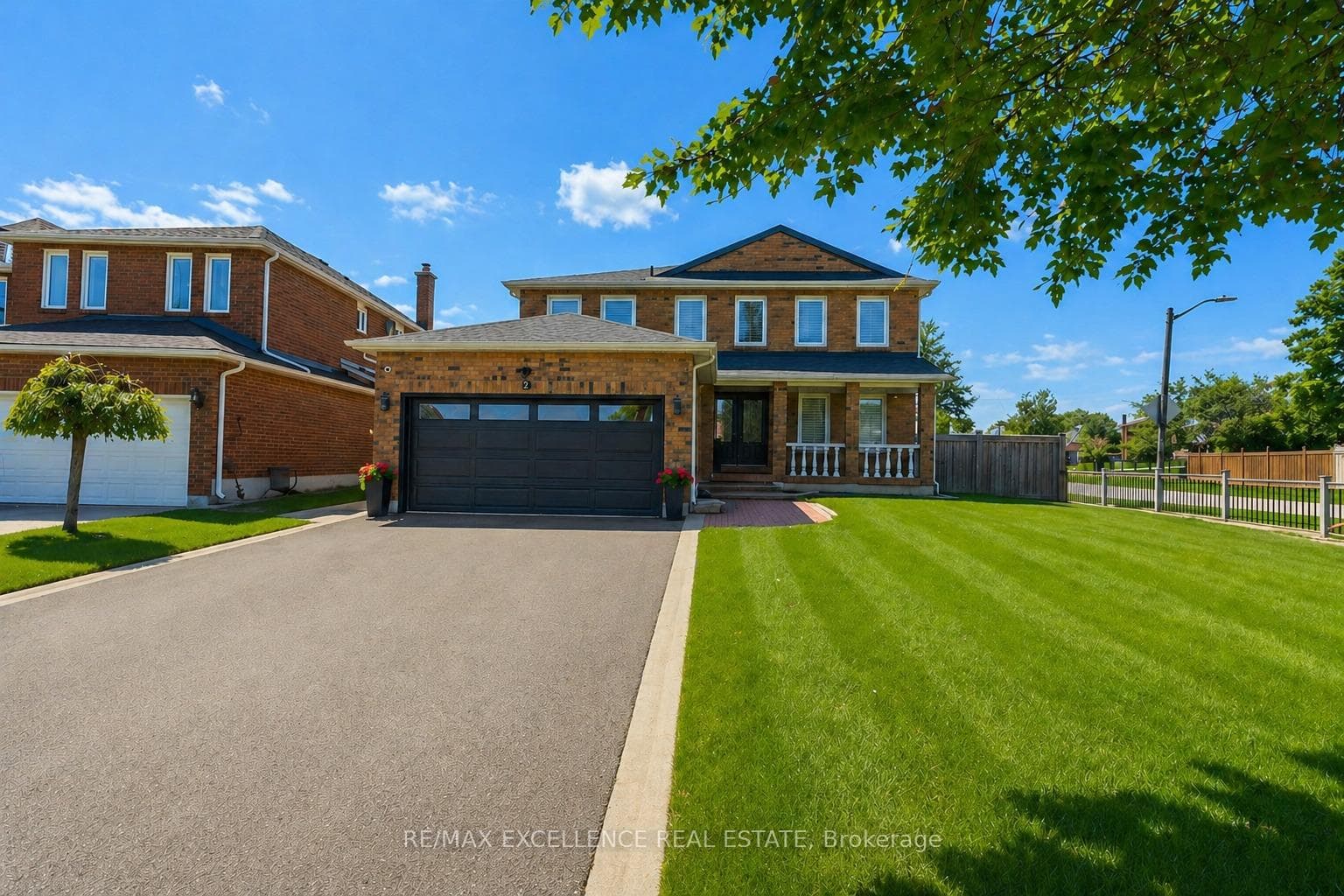 2 Pebble Beach Court, Brampton, ON L6S 4E9 - Photo 1