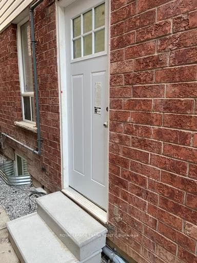 44 Howling Crescent Unit Basement, Ajax, ON L1S 7N8 - Photo 1