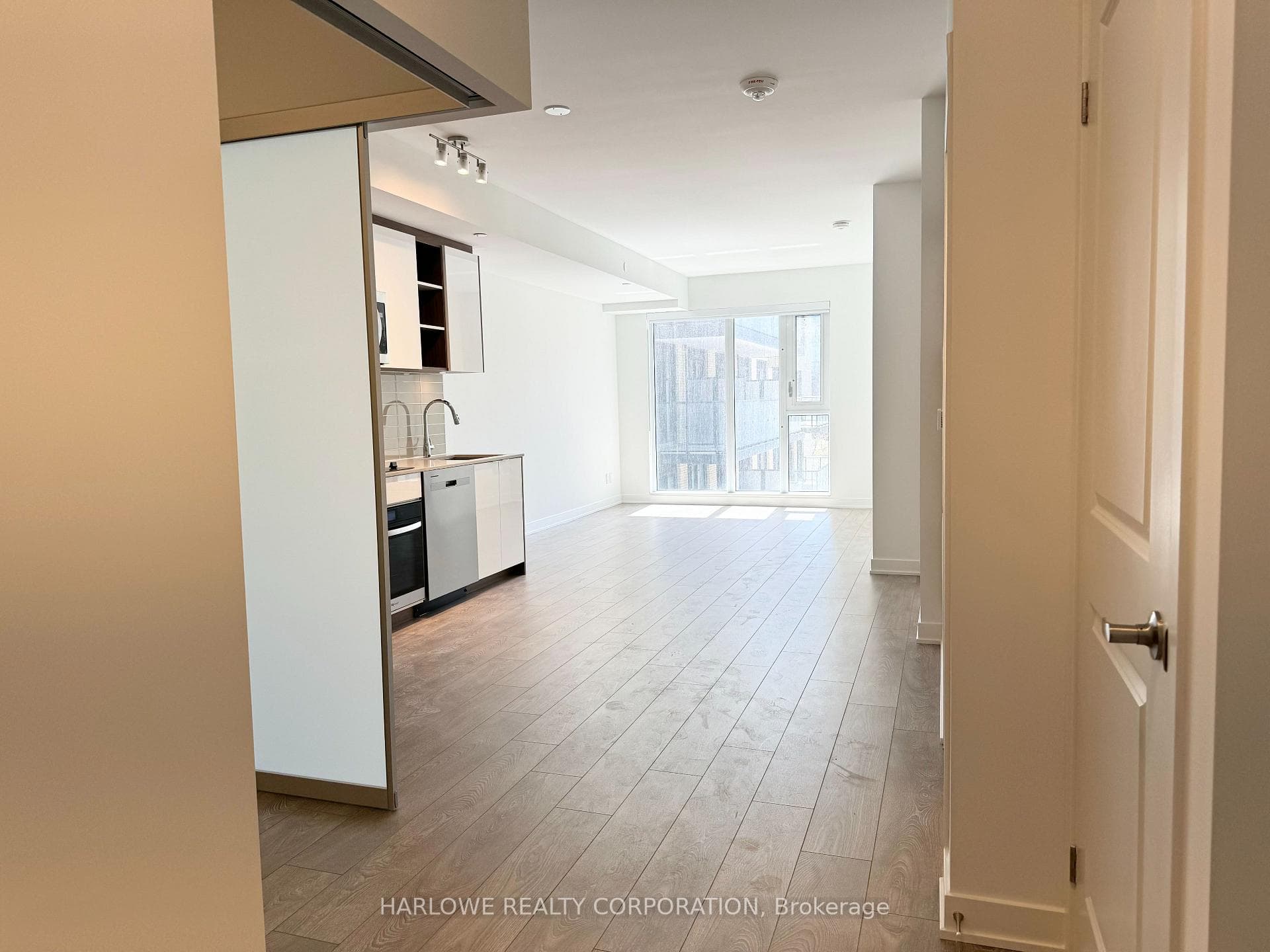 543 Richmond Street Unit 527, Downtown Toronto / Waterfront, ON M5V 0W9 - Photo 1