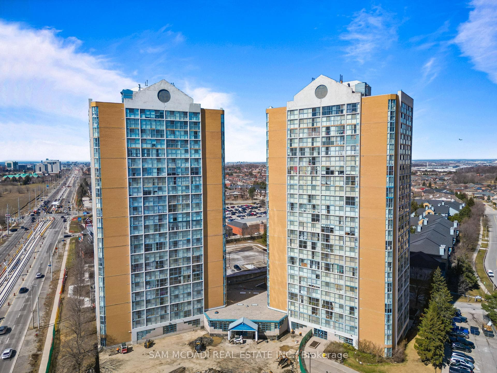 35 Trailwood Drive Unit 1013, Mississauga, ON L4Z 3L6 - Photo 1