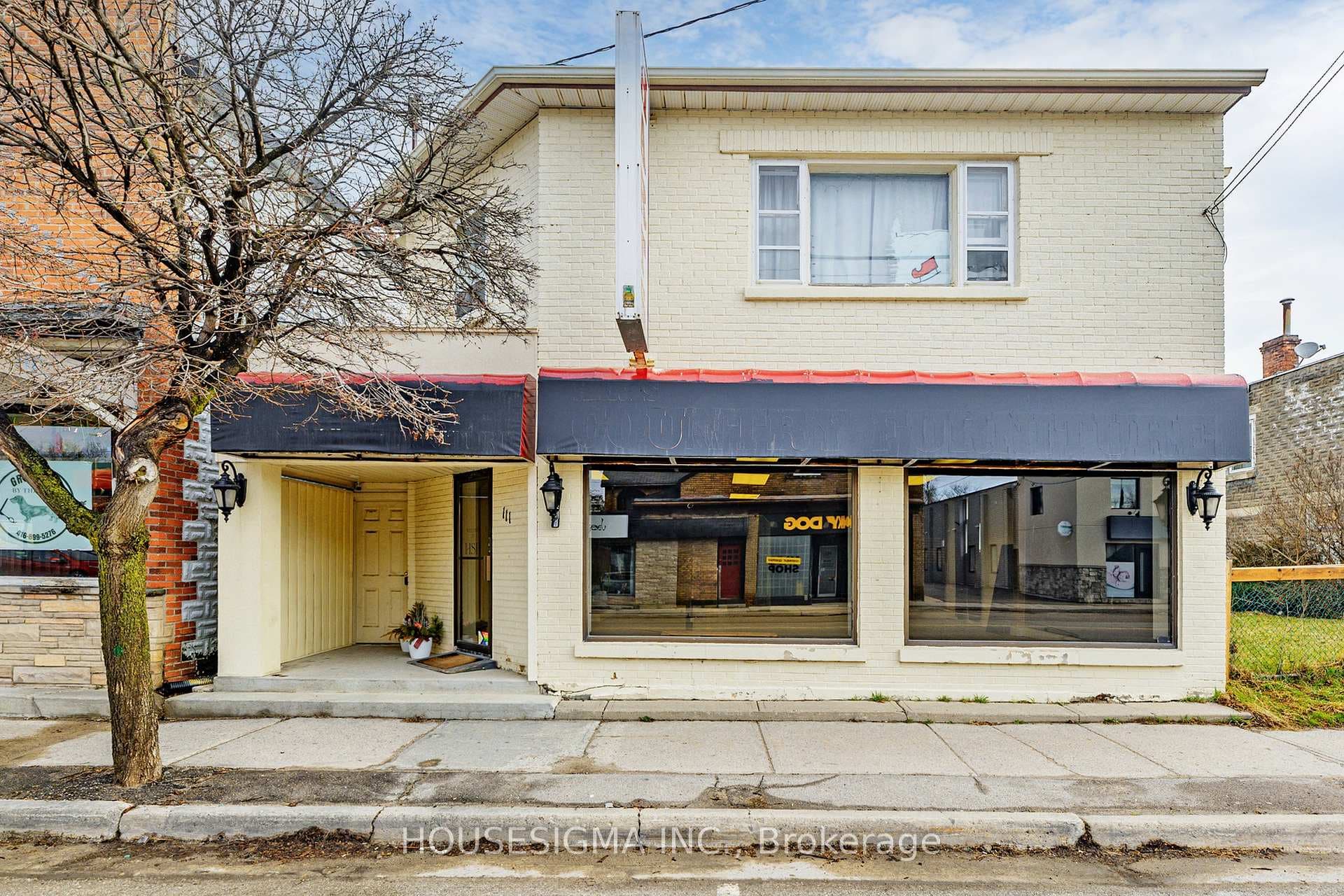 111 High St Street, Georgina, ON L0E 1R0 - Photo 1