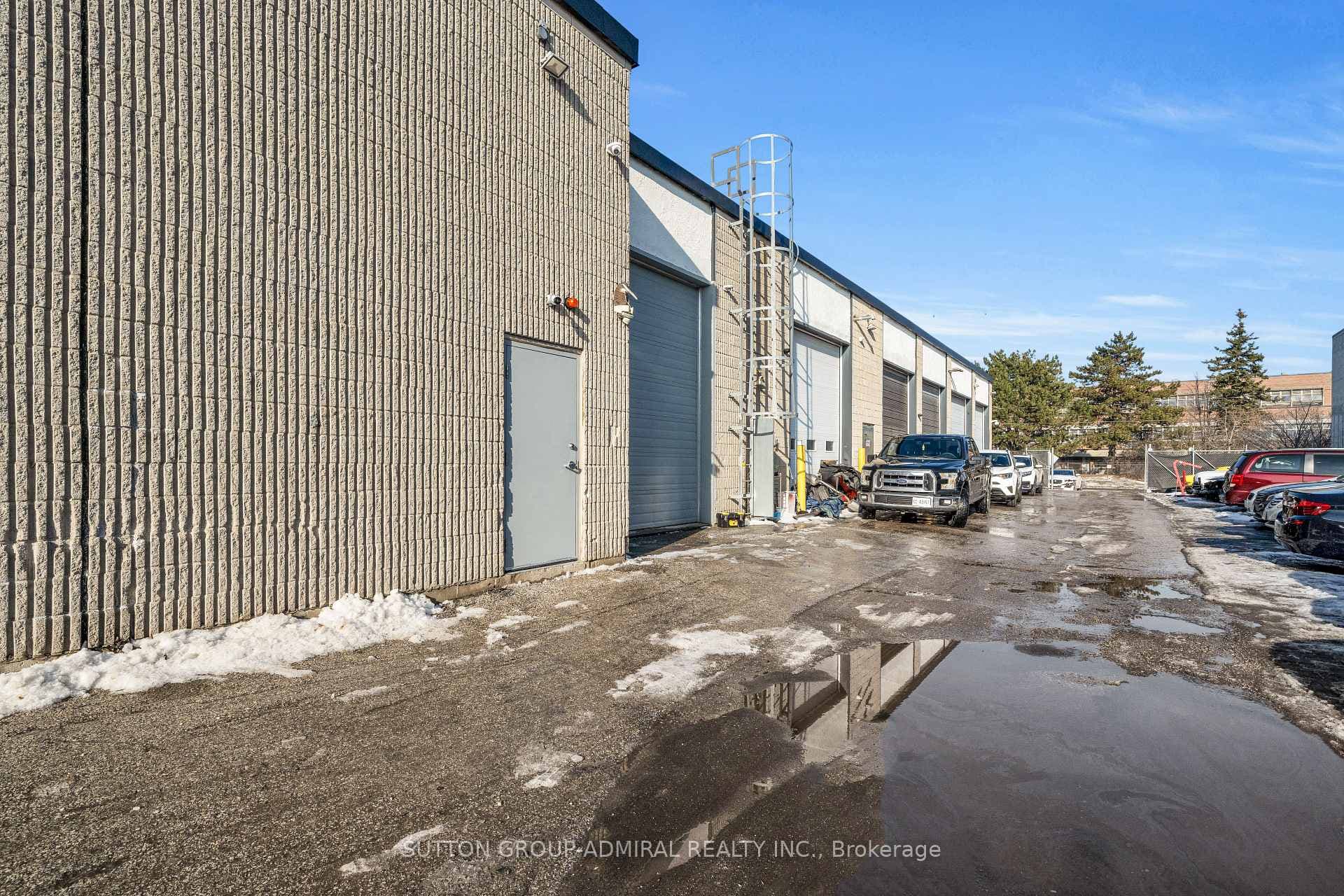 70 Vanley Crescent Unit 3, Downsview / Black Creek, ON M3J 2B8 - Photo 1