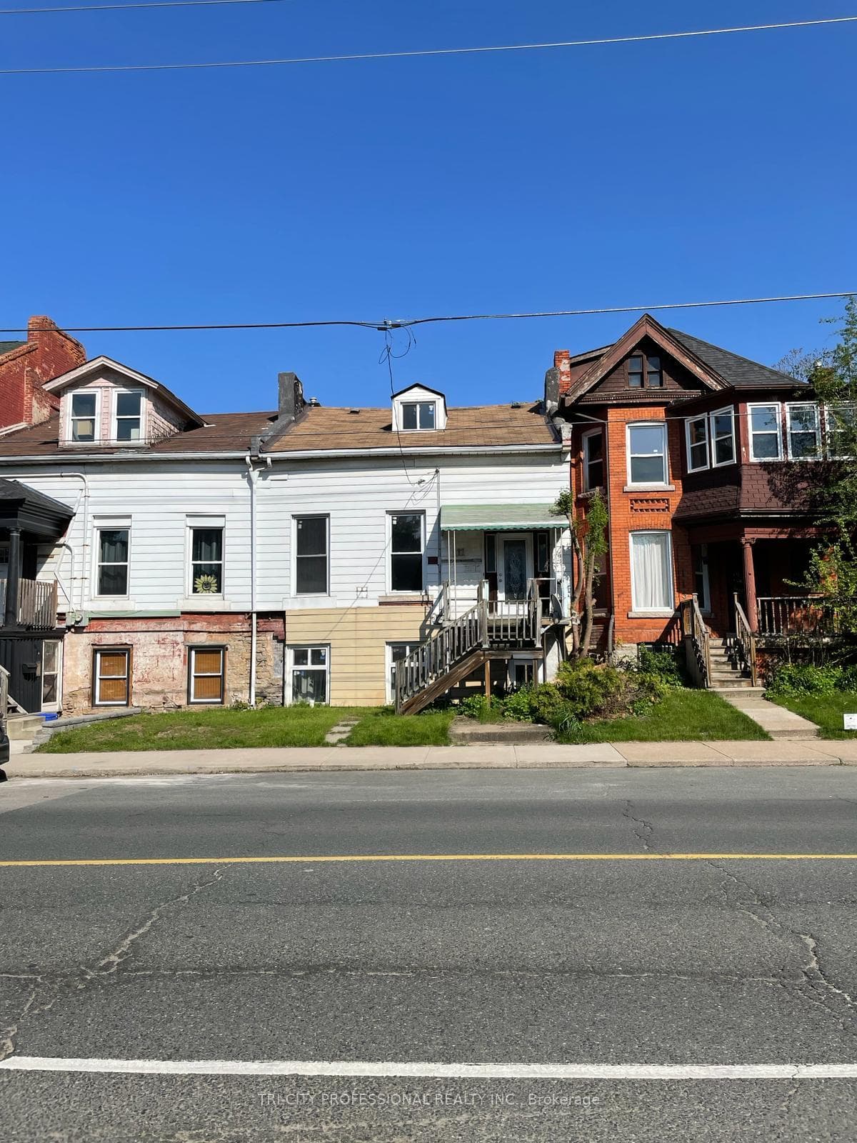 111 Wellington Street, Hamilton, ON L8N 2R3 - Photo 1