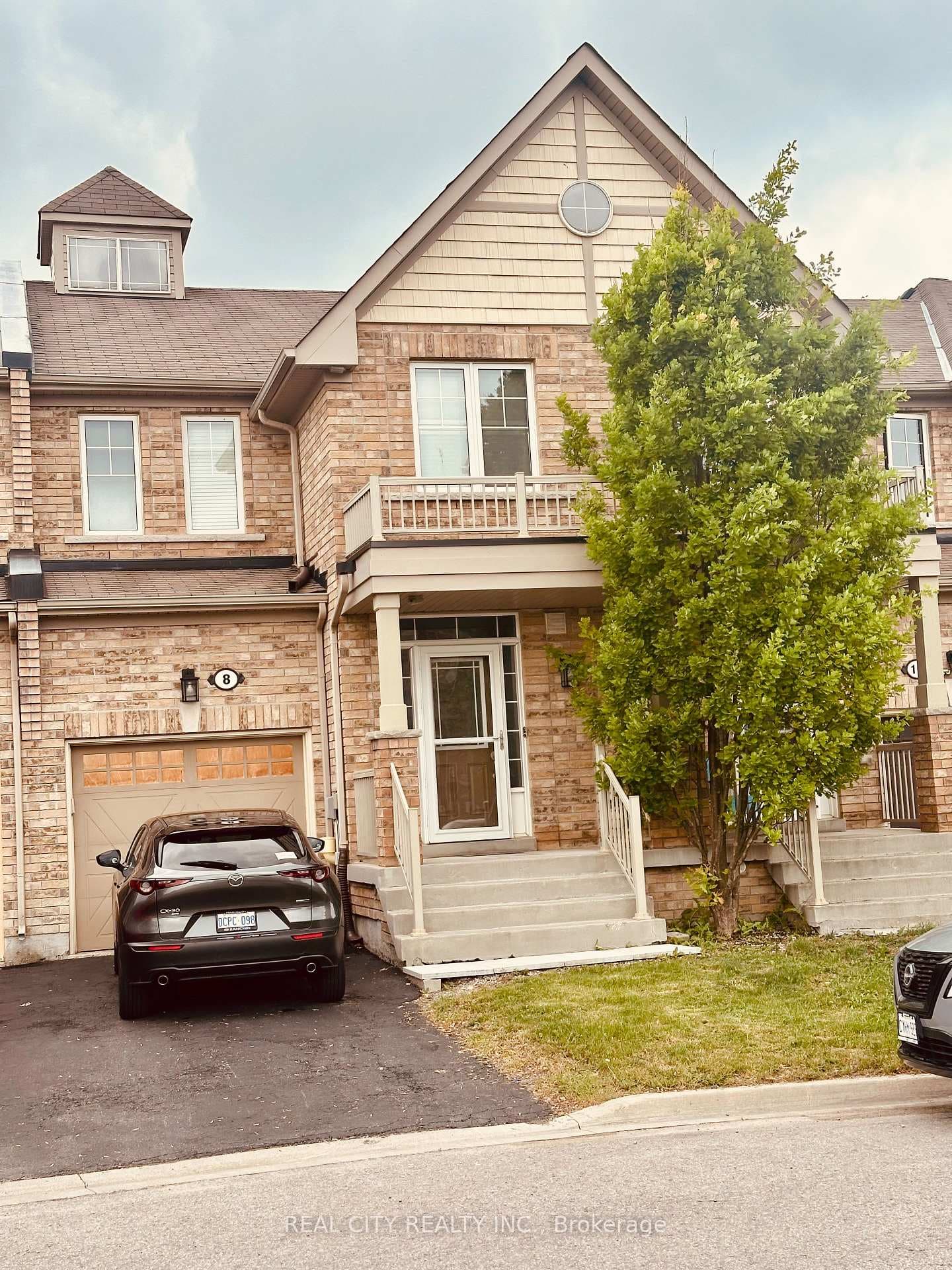 8 Beechener Street, Georgina, ON L0E 1R0 - Photo 1