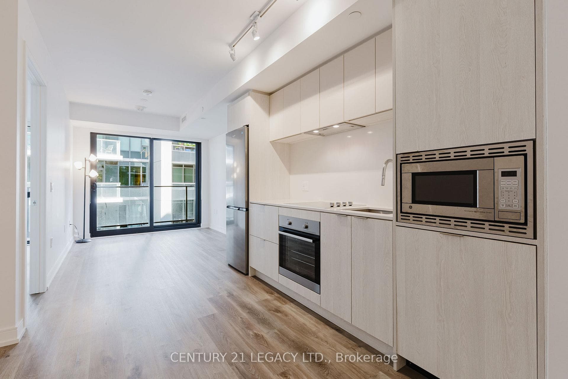 1 Jarvis Street Unit 1012, Hamilton, ON L8R 3J2 - Photo 1