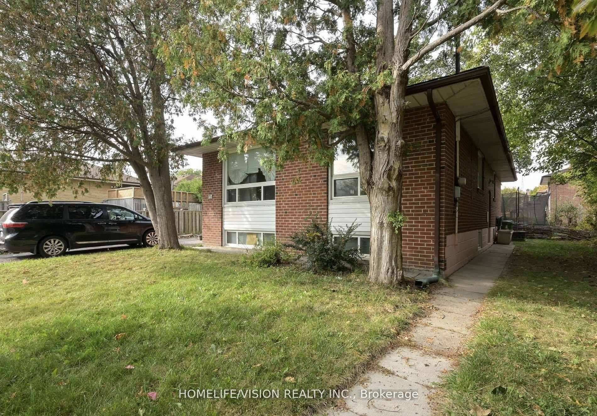 116 Shaftesbury Street Unit Lower, North York (Bathurst Manor / Clanton Park), ON M3H 5L9 - Photo 1