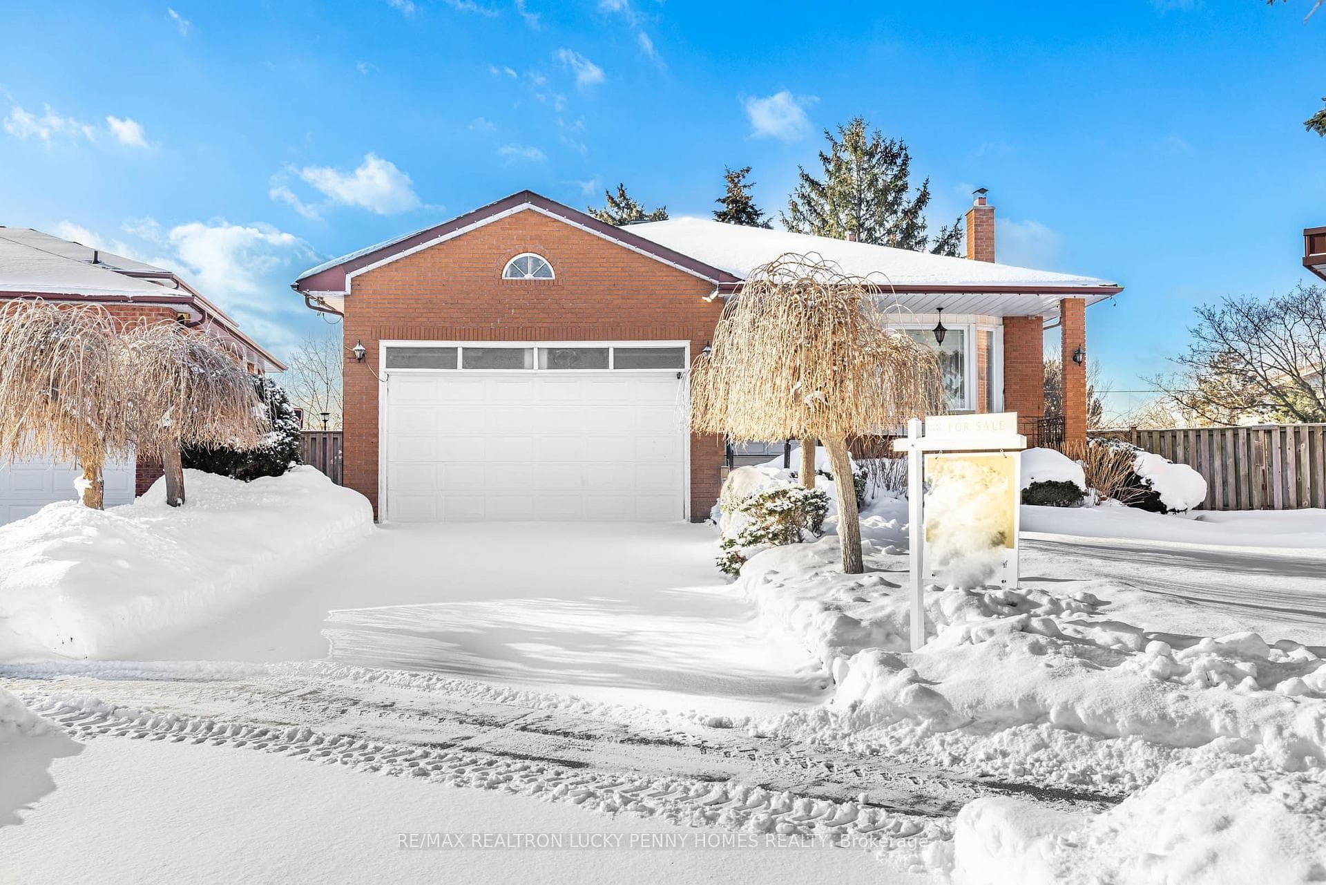 87 Morbank Drive, Scarborough Village / Eglinton East, ON M1V 2M1 - Photo 1