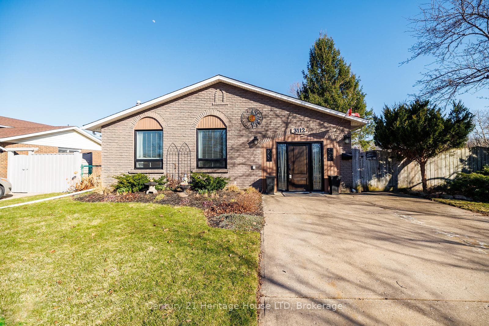 3112 Ussher Street, Niagara Falls, ON L2G 6M2 - Photo 1