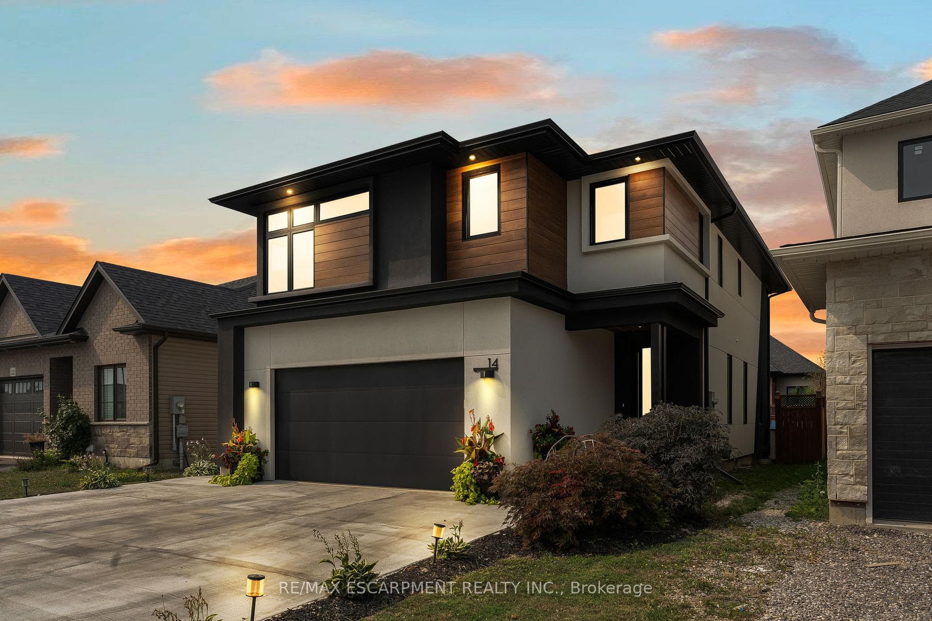 14 Willowbrook Drive, Welland, ON L3C 0G1 - Photo 1