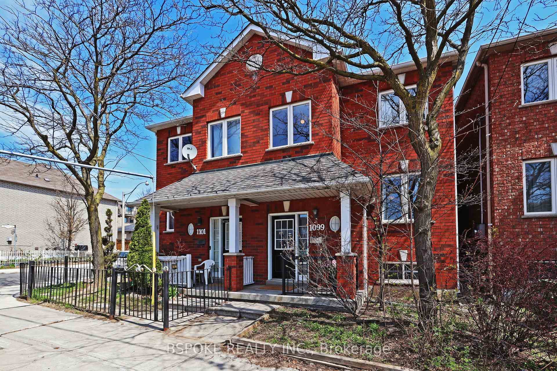 1099 Ossington Avenue, Toronto C02