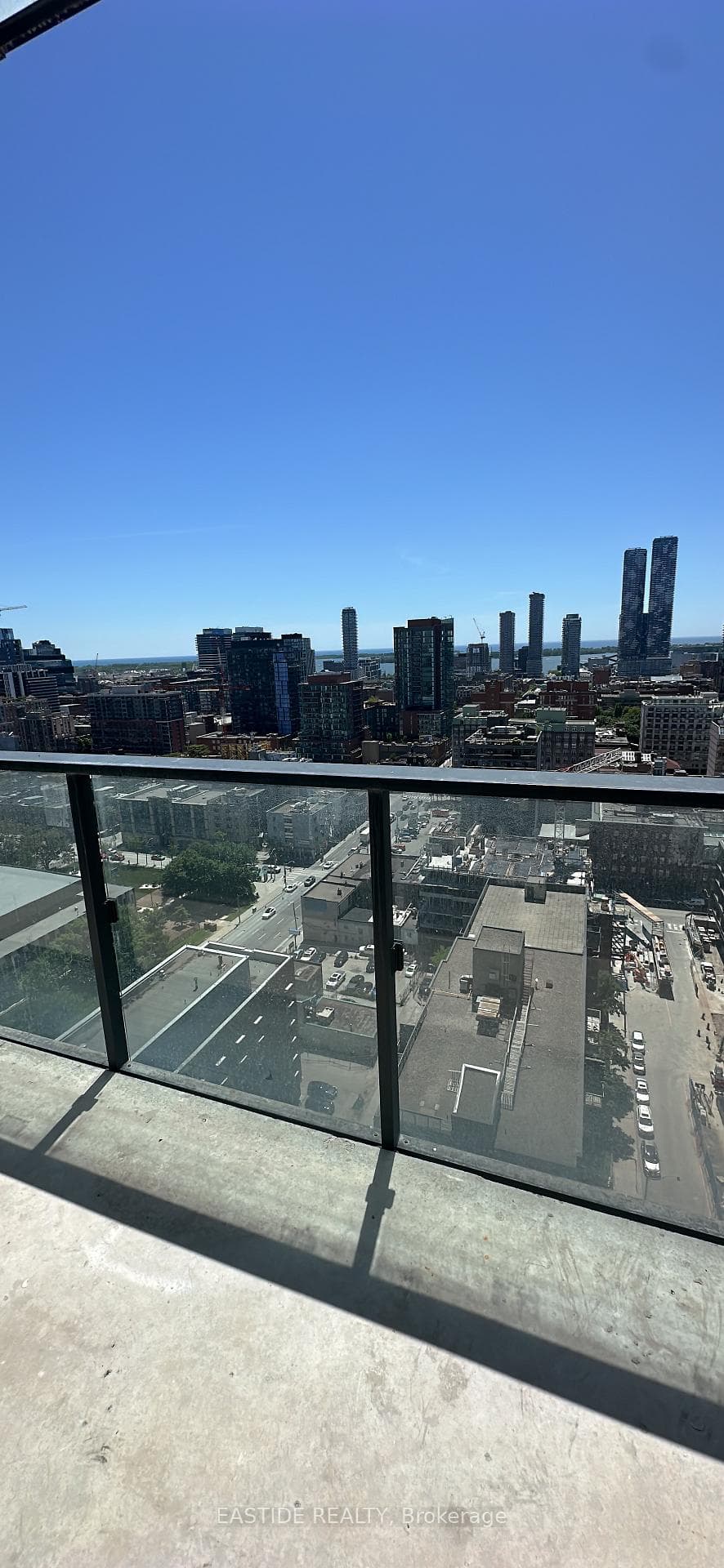 47 Mutual Street Unit 2202, Toronto C08
