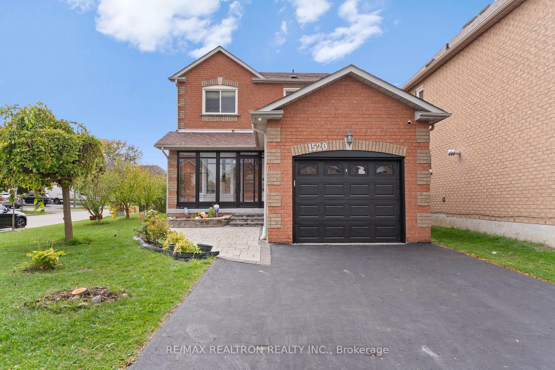 1520 Sandhurst Crescent, Pickering, ON L1V 6Y6 - Photo 1