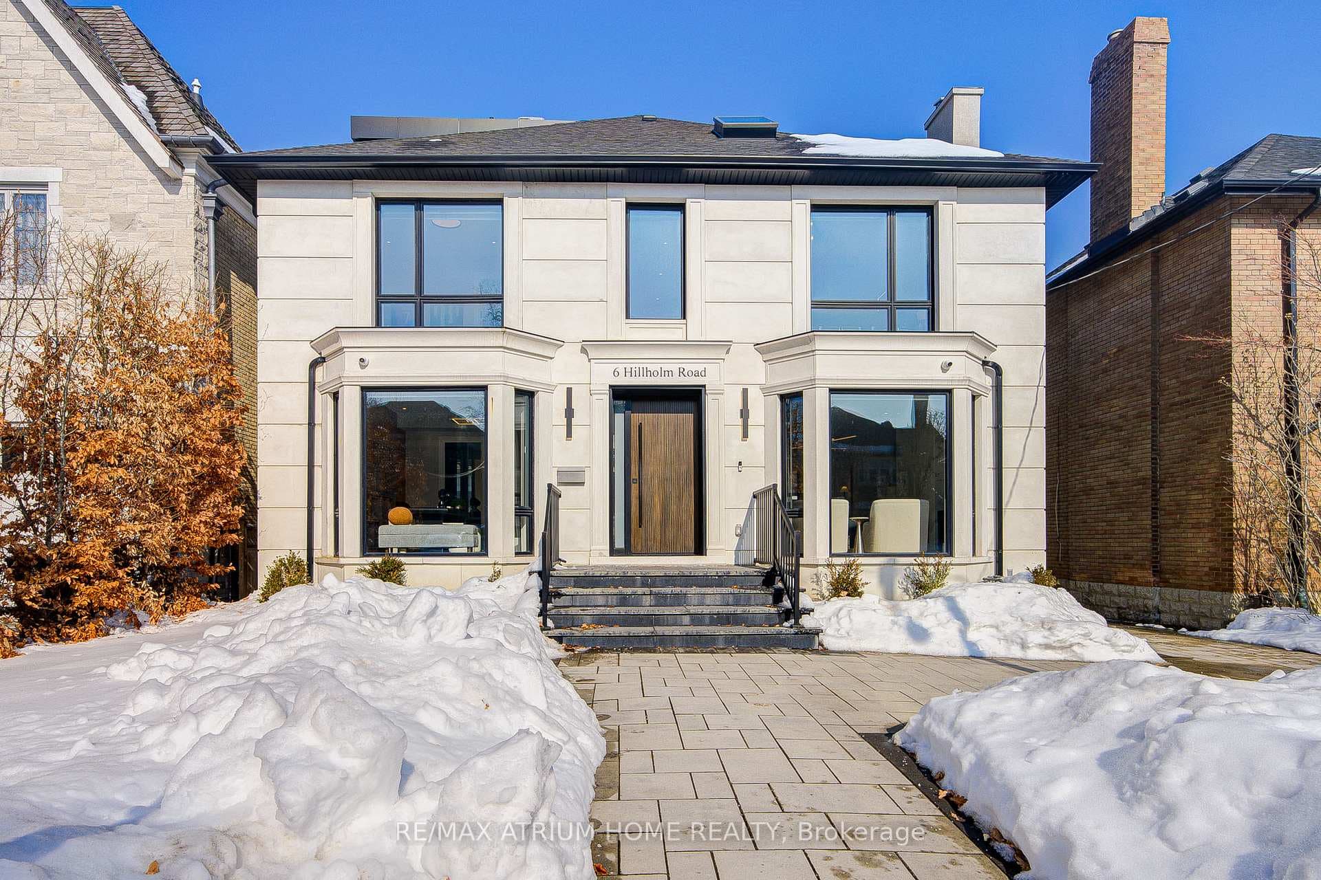 6 Hillholm Road, Forest Hill / Deer Park, ON M5P 1M2 - Photo 1